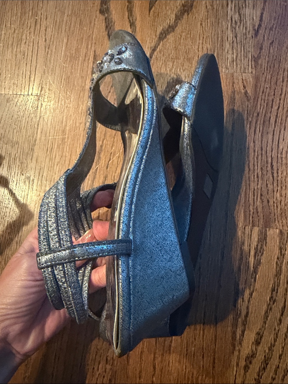 New York Transit Silver Jeweled T-Strap wedge Heels Sz 8.5 medium - Picture 5 of 7